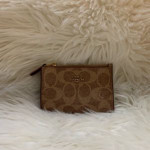 Coach wallet(SOLD)